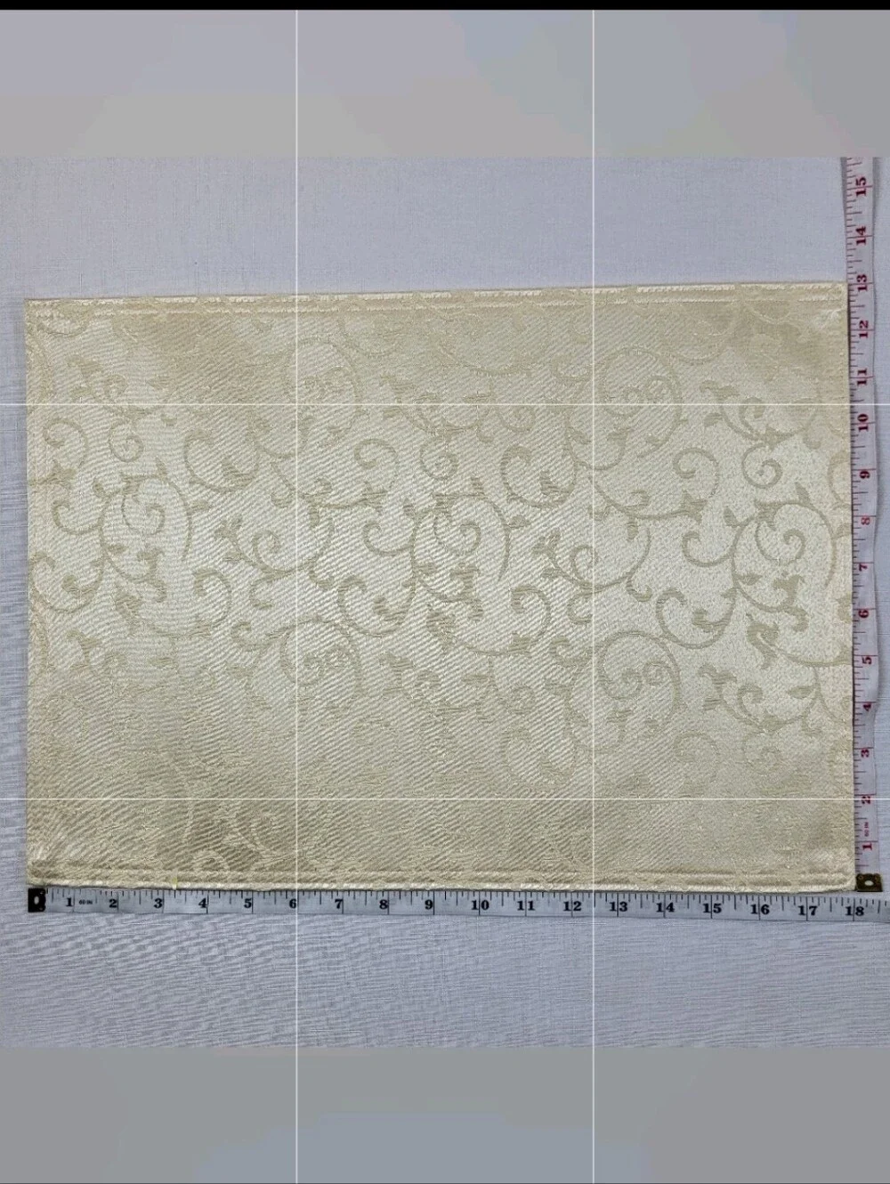 Lenox Opal Innocence Ivory PLACEMATS Set of 4 Reversible Cloth Scroll Cream